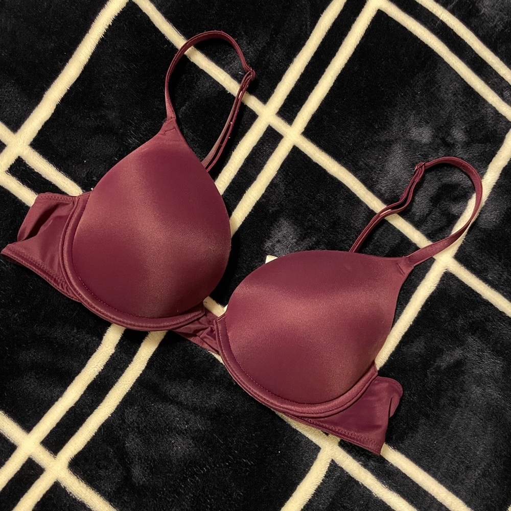VS PINK - Wear Everywhere Push-up Bra | Burgundy | 32B